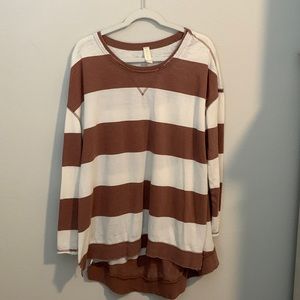 Altar’d state long sleeve tee with longer back and detailed side